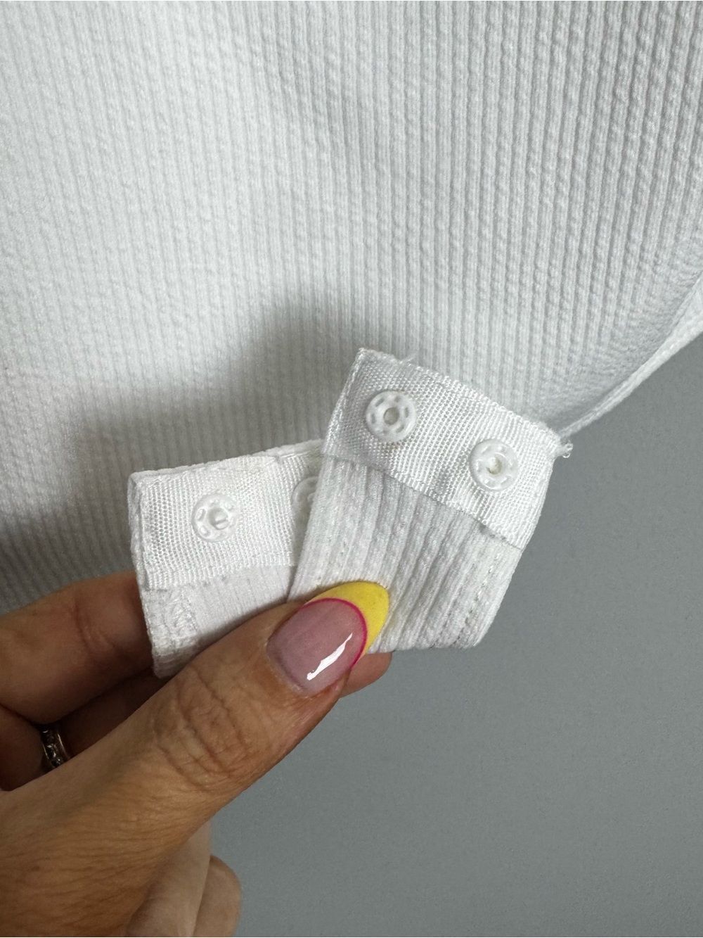 TCEC | White V-Notch Square Neck Tank Top Bodysuit Women’s Size Medium - Picture 6 of 10